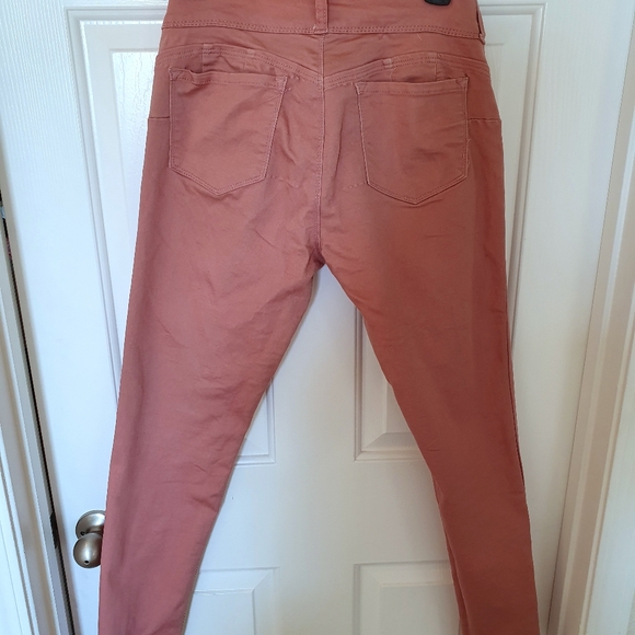 Pink Wax Jean's Butt I Love You - Picture 6 of 6